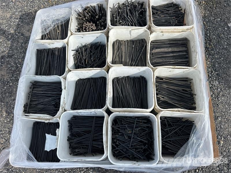 JM of J&M 6 in to 8 in Fasteners (Unused) 其他