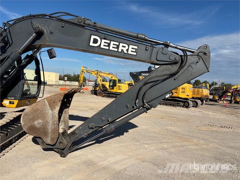 John Deere 135G Bagri goseničarji