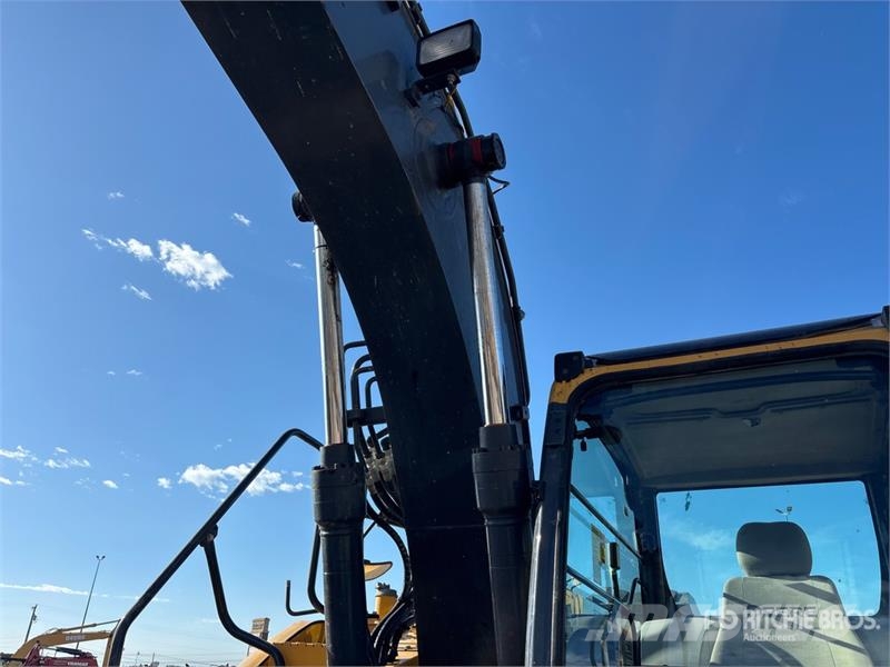 John Deere 135G Bagri goseničarji