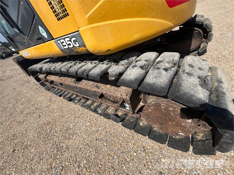 John Deere 135G Гусеничні екскаватори