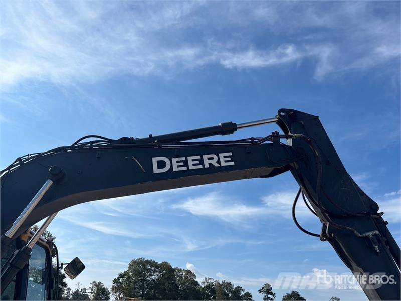 John Deere 135G Гусеничні екскаватори