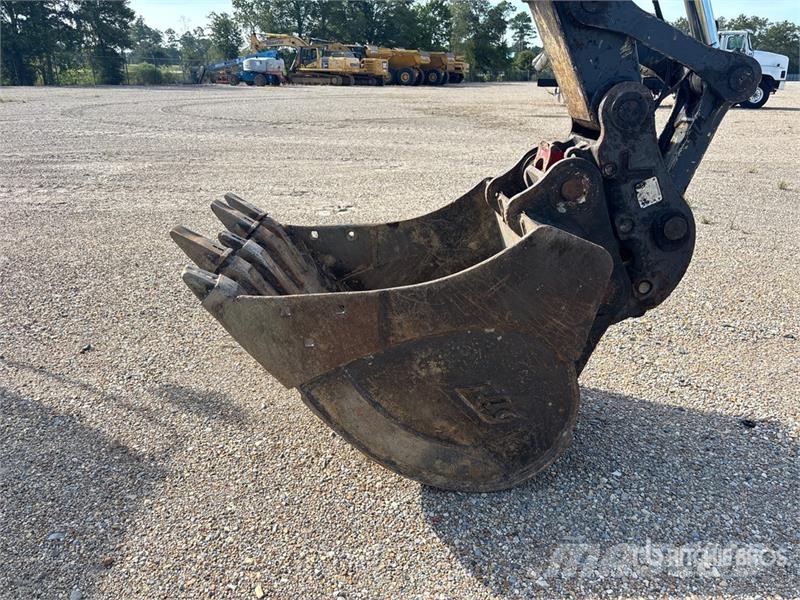 John Deere 135G Гусеничні екскаватори