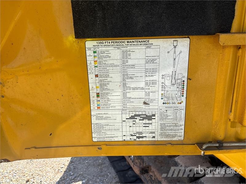 John Deere 135G Гусеничні екскаватори