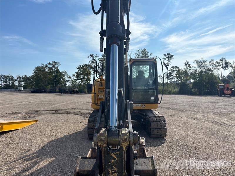 John Deere 135G Гусеничні екскаватори