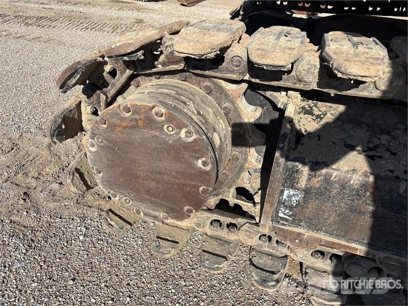 John Deere 135G Bagri goseničarji