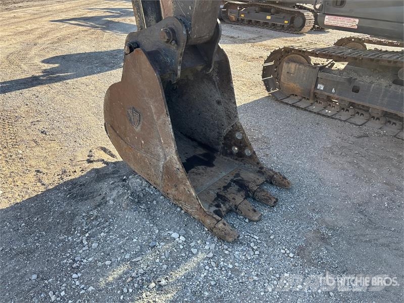 John Deere 135G Bagri goseničarji