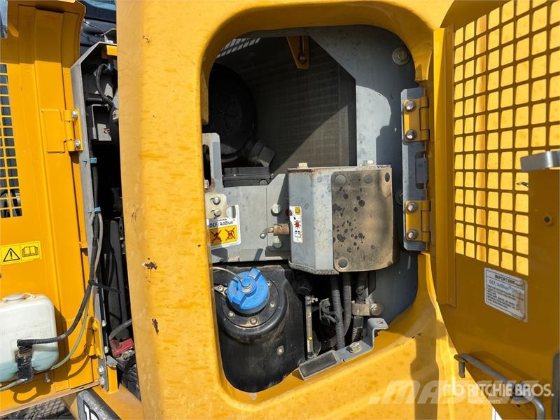 John Deere 135G Гусеничні екскаватори