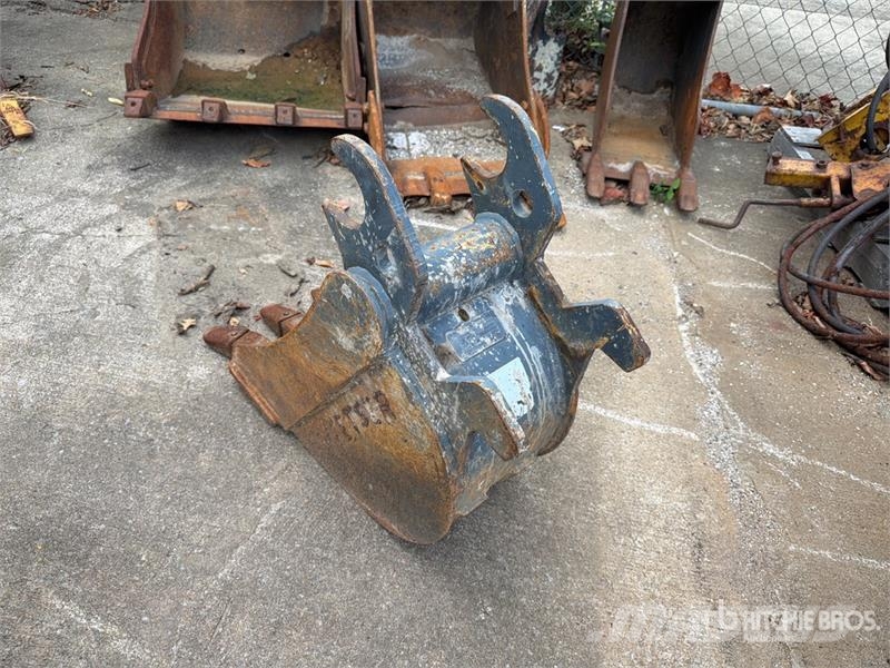 John Deere 18 in Q/C Digging Excavator Bucket Baldes