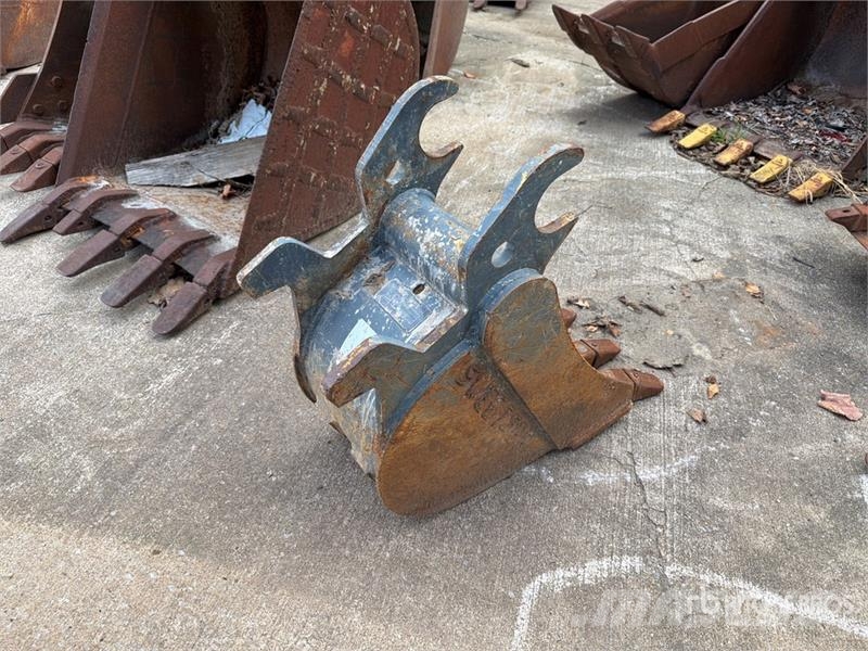 John Deere 18 in Q/C Digging Excavator Bucket Baldes