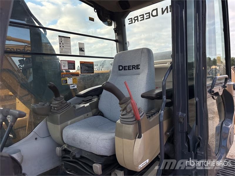 John Deere 180G LC Roomikekskavaatorid