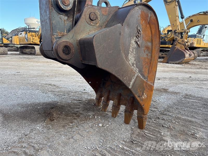 John Deere 180G LC Roomikekskavaatorid