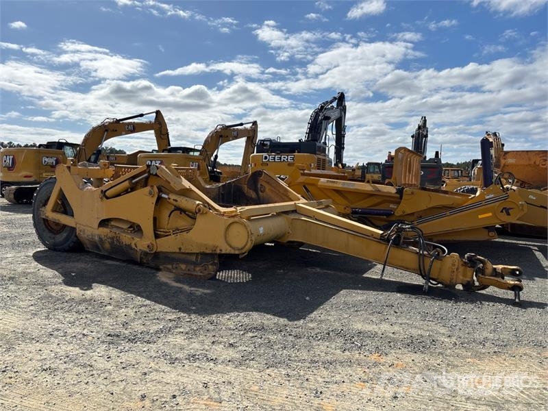 John Deere 1810E Skrejpre