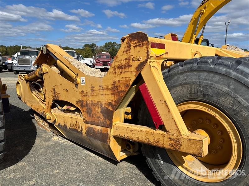 John Deere 1810E Skrejpre