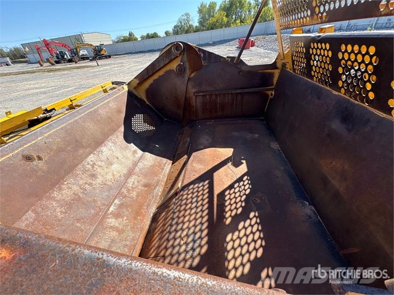 John Deere 1810E كاشطات