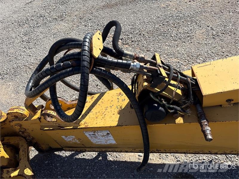 John Deere 1810E كاشطات