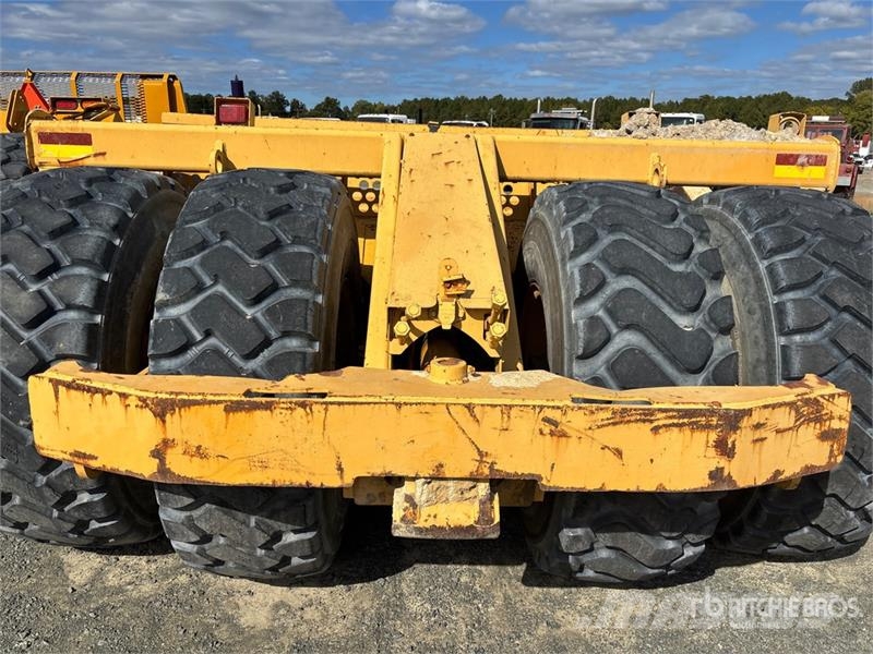 John Deere 1810E Skrejpre