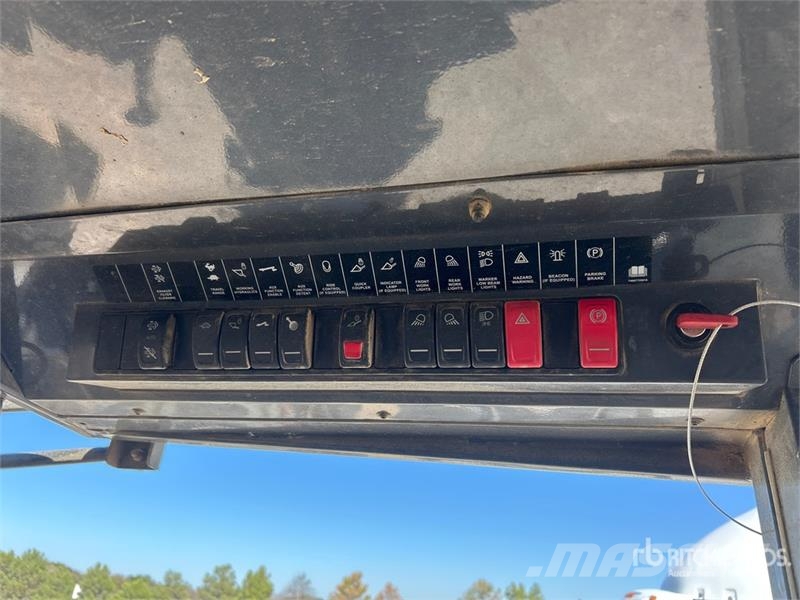 John Deere 204 G-Tier لوادر بعجل