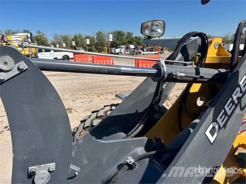 John Deere 204 G-Tier لوادر بعجل