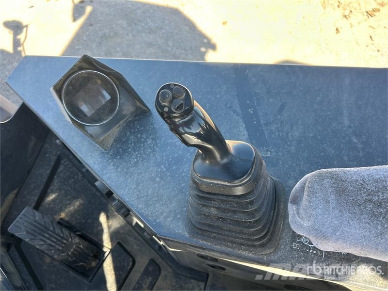 John Deere 204 G-Tier لوادر بعجل