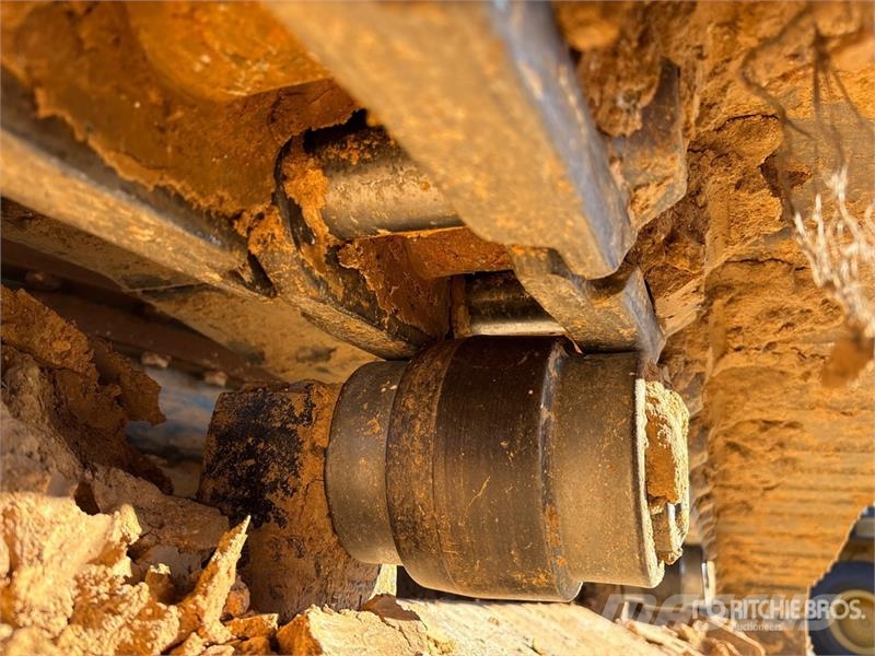 John Deere 210G LC Crawler excavators