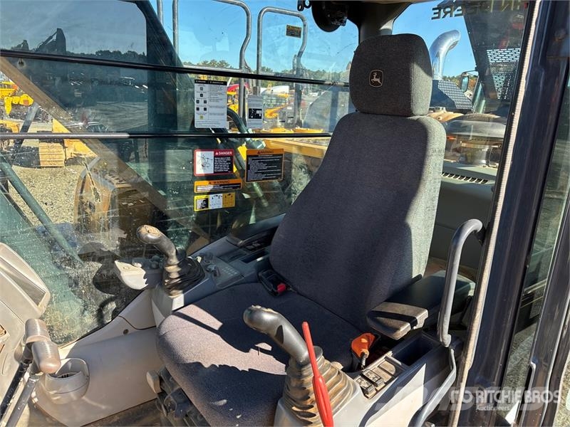 John Deere 210G LC Crawler excavators