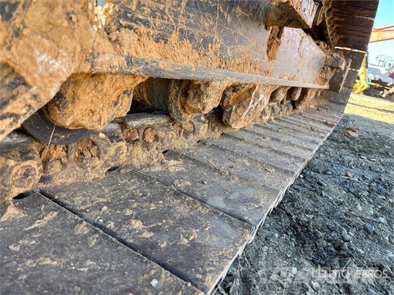John Deere 210G LC Crawler excavators