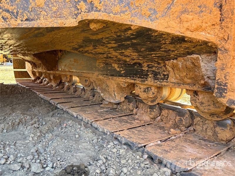 John Deere 210G LC Crawler excavators