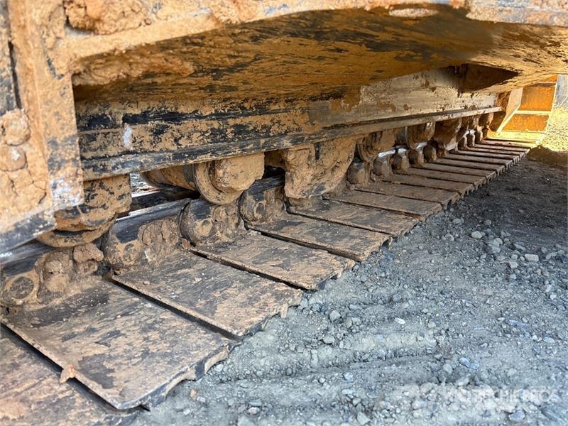 John Deere 210G LC Crawler excavators