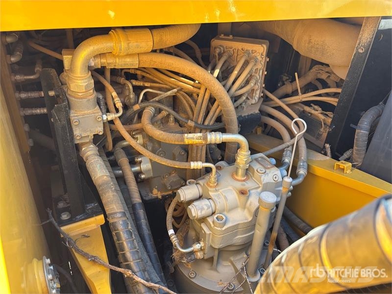 John Deere 210G LC Crawler excavators