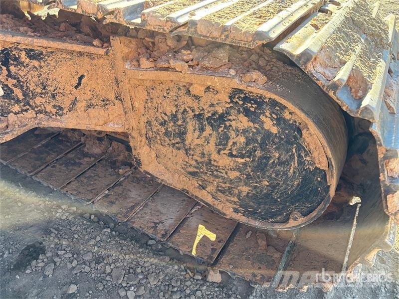John Deere 210G LC Crawler excavators