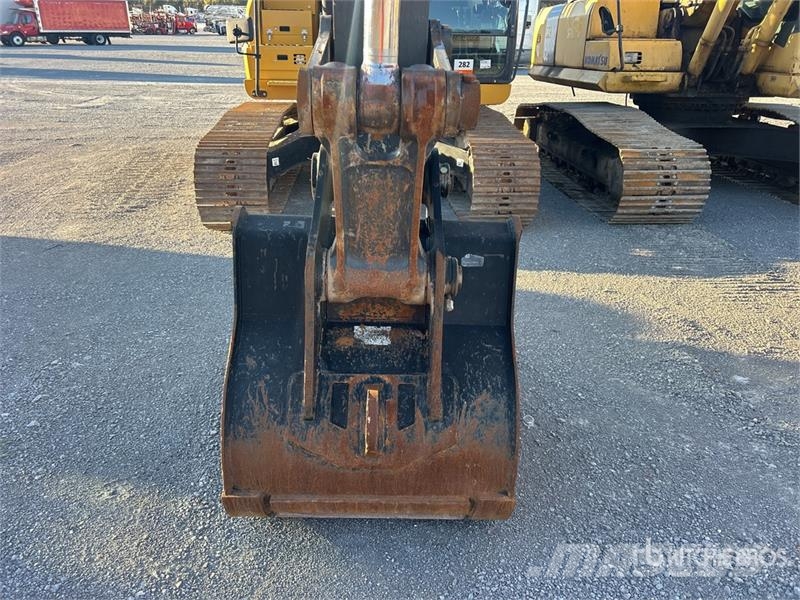 John Deere 210G LC Tracked Excavator Raupenbagger
