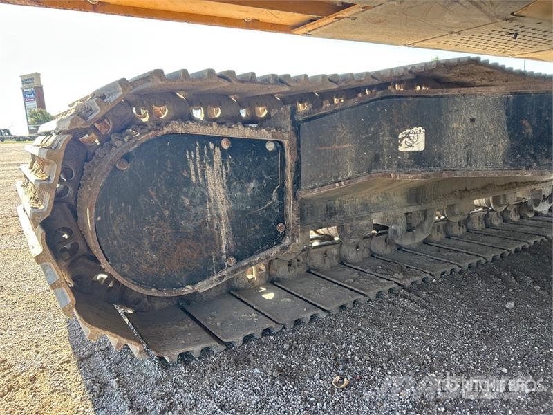 John Deere 210G LC Tracked Excavator 履带挖掘机