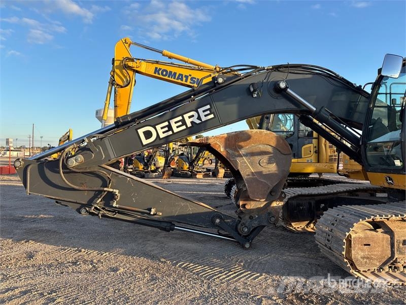 John Deere 210G LC Tracked Excavator Kāpurķēžu ekskavatori