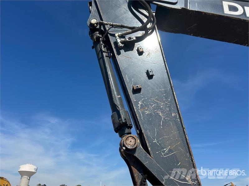 John Deere 210G LC Tracked Excavator 履带挖掘机