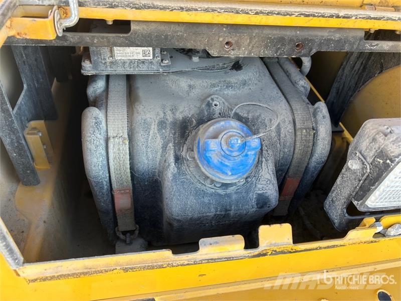 John Deere 210G LC Tracked Excavator 履带挖掘机