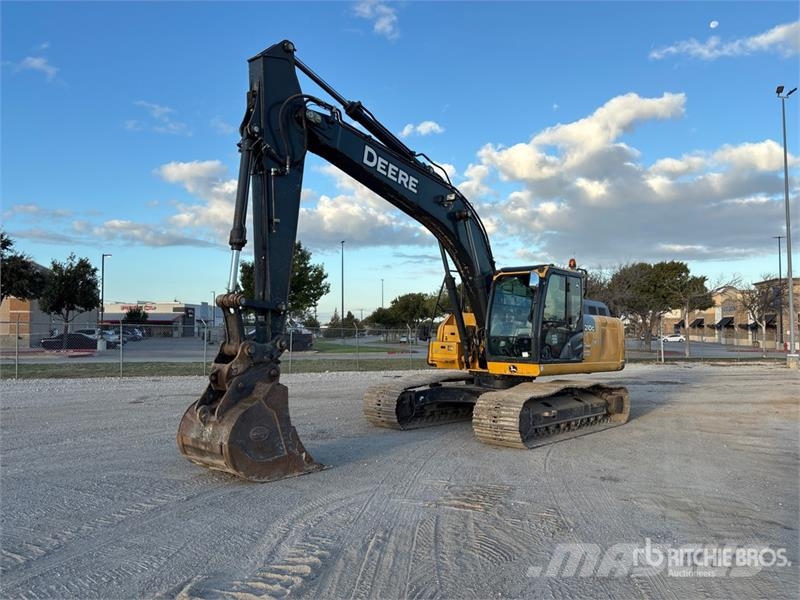 John Deere 210G LC Tracked Excavator Kāpurķēžu ekskavatori