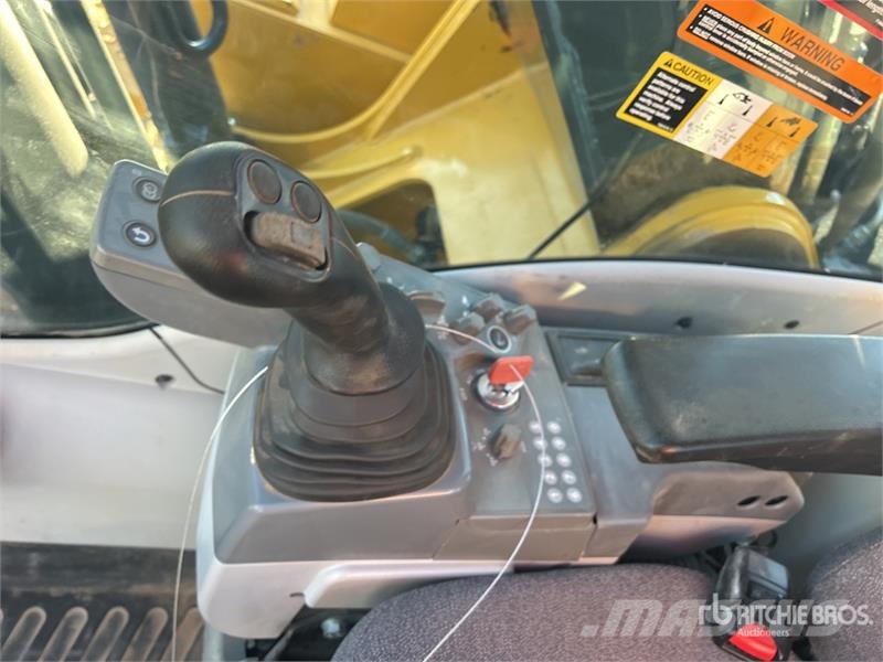 John Deere 210G LC Tracked Excavator Raupenbagger