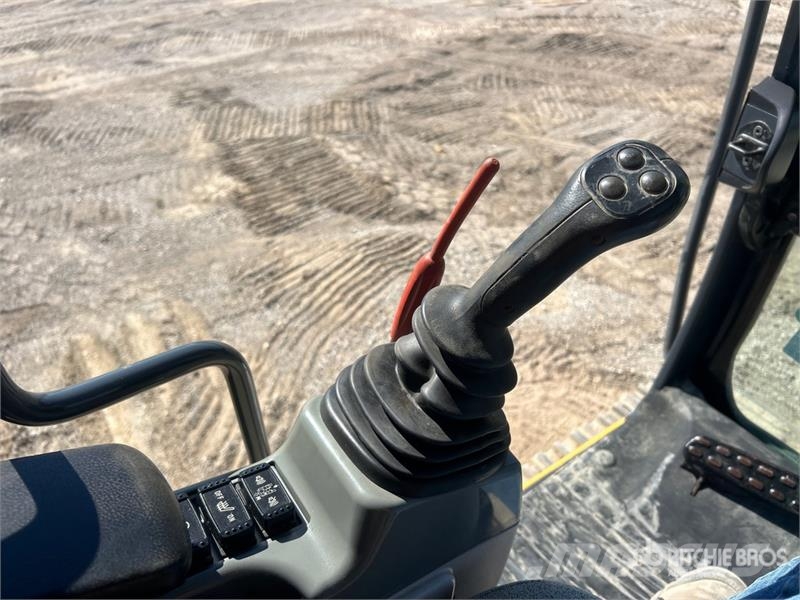 John Deere 210G LC Tracked Excavator 履带挖掘机