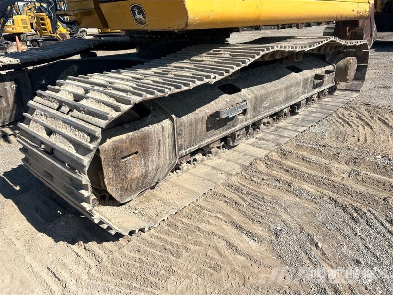 John Deere 210G LC Tracked Excavator 履带挖掘机
