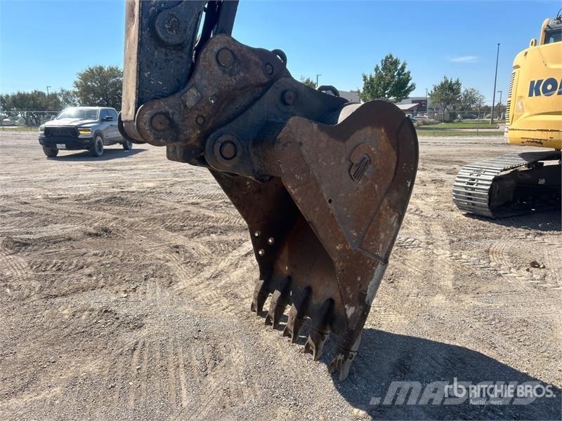 John Deere 210G LC Tracked Excavator 履带挖掘机
