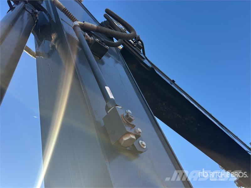 John Deere 210G LC Tracked Excavator Raupenbagger