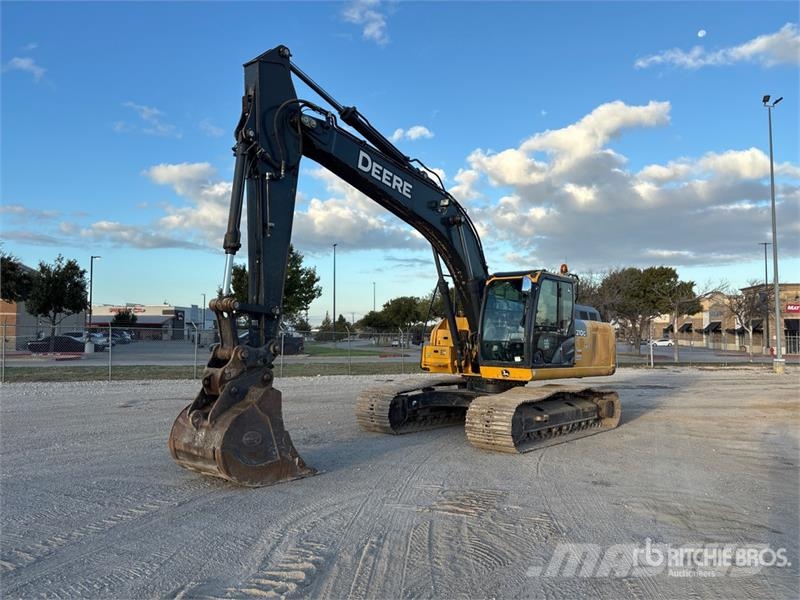 John Deere 210G LC Tracked Excavator Kāpurķēžu ekskavatori