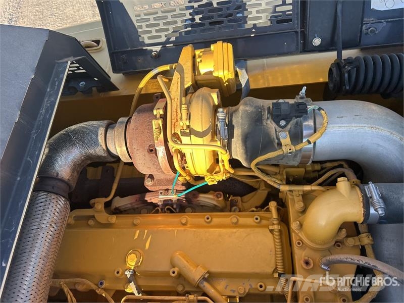 John Deere 210G LC Tracked Excavator Raupenbagger