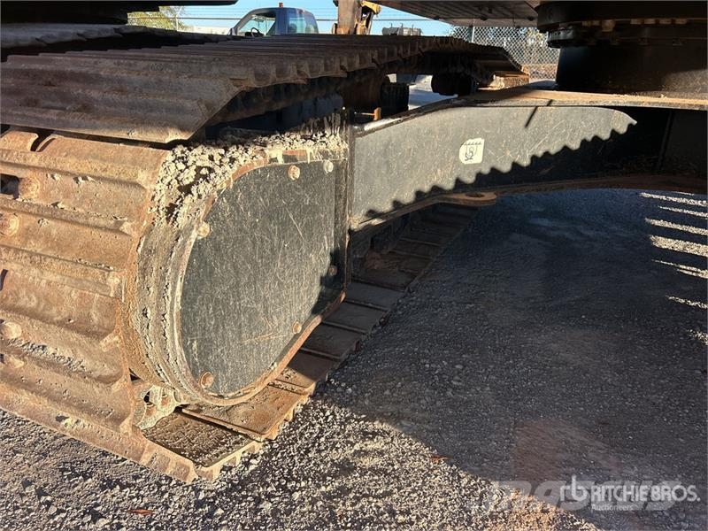 John Deere 210G LC Tracked Excavator Raupenbagger
