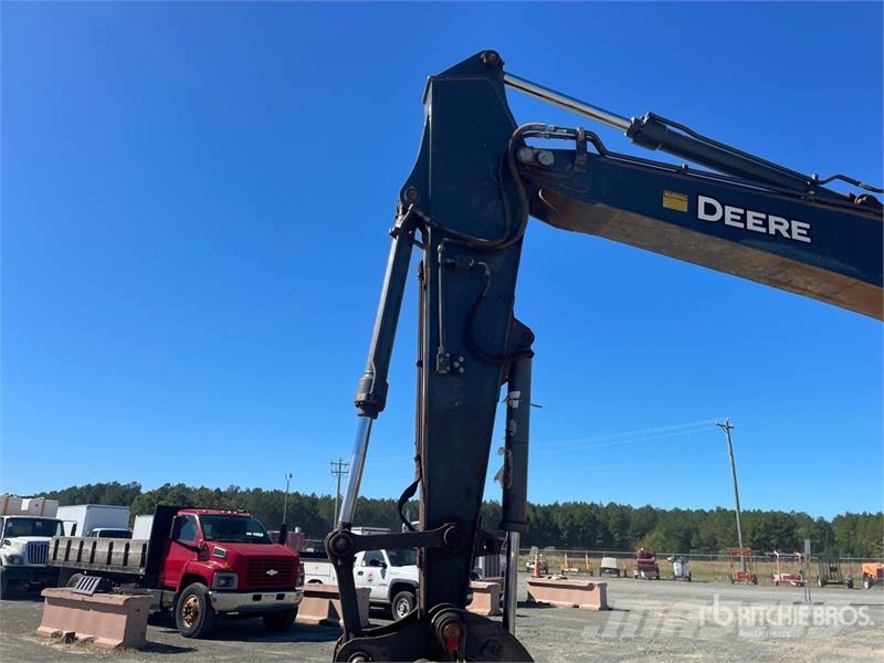 John Deere 210G LC Tracked Excavator 대형 굴삭기 29톤 이상