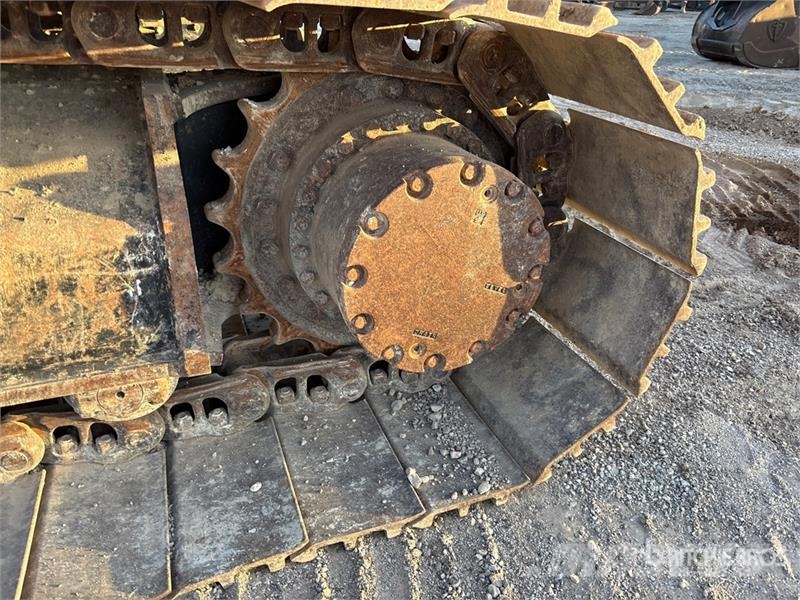 John Deere 210G LC Tracked Excavator Kāpurķēžu ekskavatori