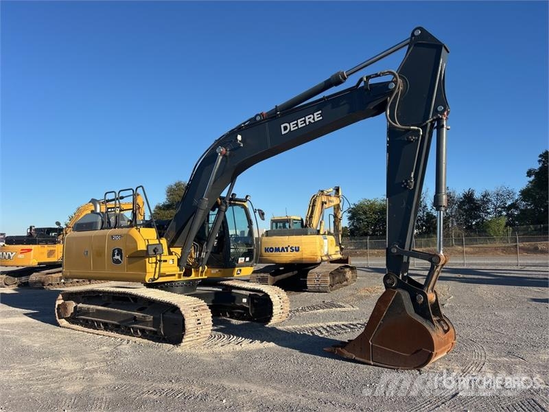John Deere 210G LC Tracked Excavator Raupenbagger