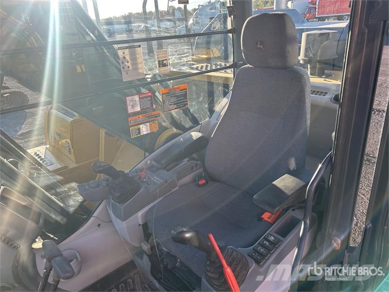 John Deere 210G LC Tracked Excavator Raupenbagger
