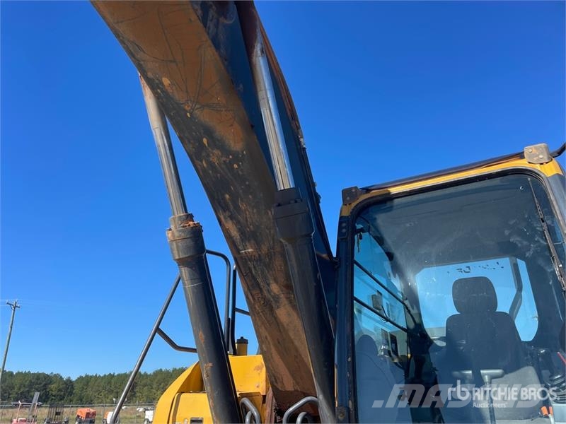 John Deere 210G LC Tracked Excavator 대형 굴삭기 29톤 이상
