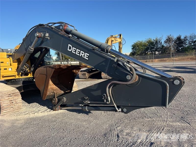 John Deere 210G LC Tracked Excavator Raupenbagger